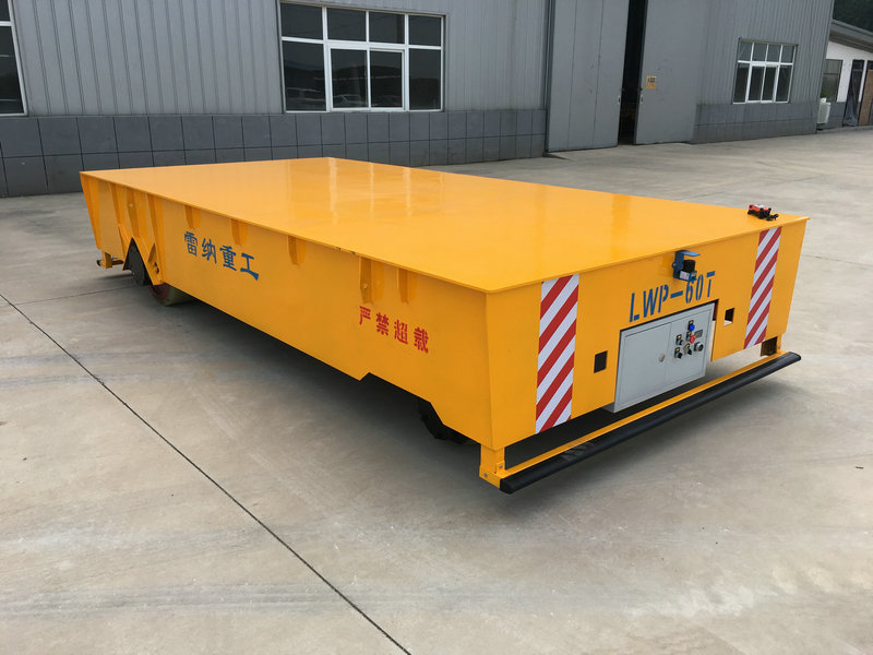 Muaj Roj Teeb Hloov Roj Teeb Tsav Tsheb LOJ