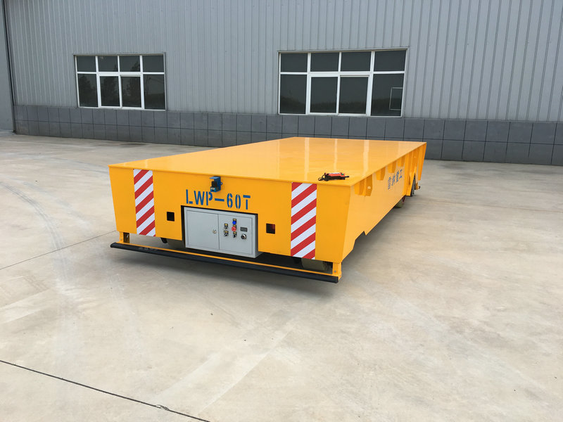 Muaj Roj Teeb Hloov Roj Teeb Tsav Tsheb LOJ