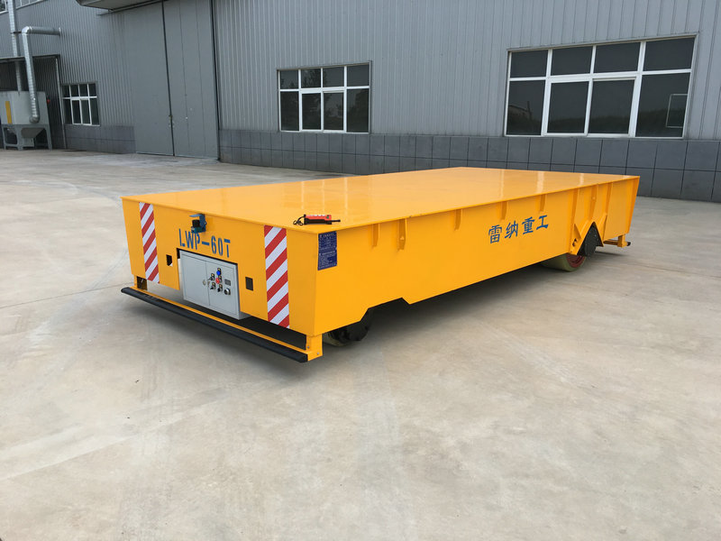 Muaj Roj Teeb Hloov Roj Teeb Tsav Tsheb LOJ